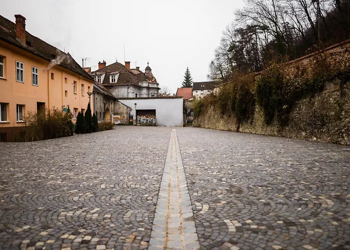 Brassai Square